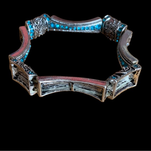 Turquoise stone silver bracelet - Picture 3 of 5